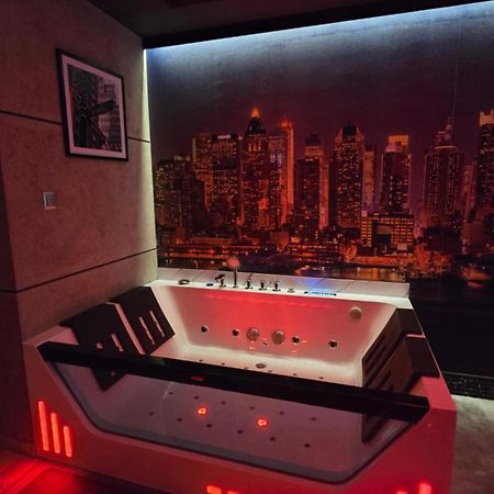 Apartament Manhattan Элк Экстерьер фото
